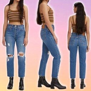 NWT LEVIS Premium Wedgie Straight Jean Sz 25 Frayed Cut Off Hem Destructed